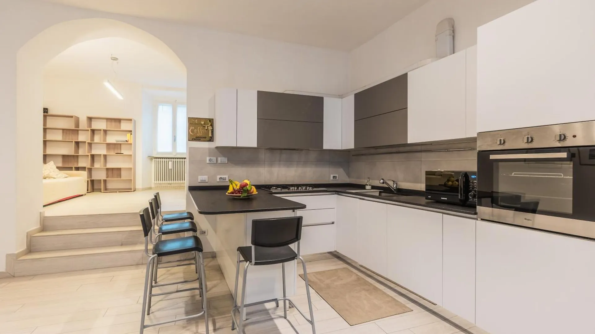 Moderno Appartamento Grande Comfort Como